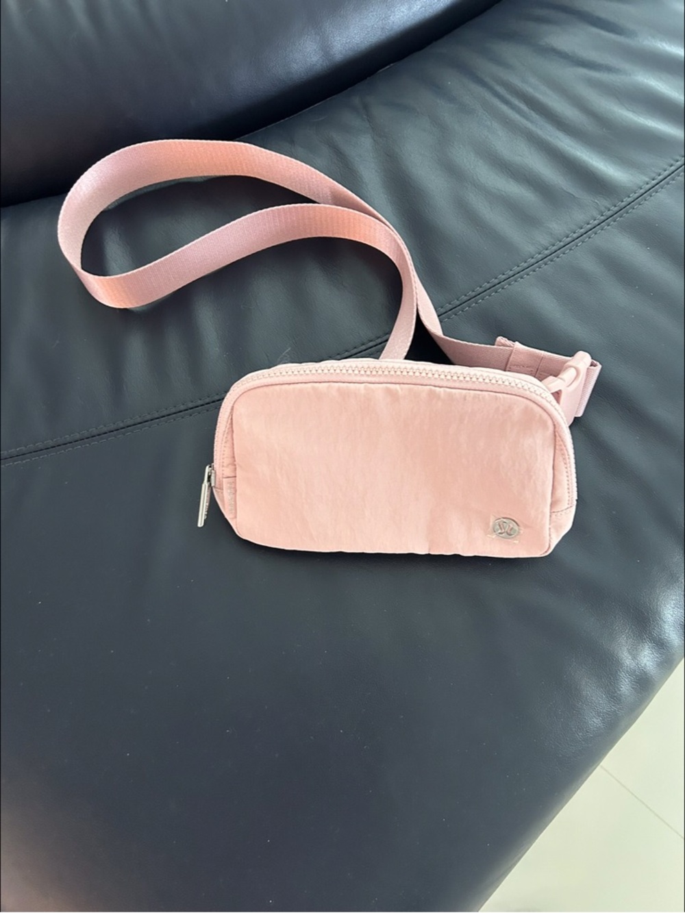 Lululemon Everywhere Crossbody Belt Bag
